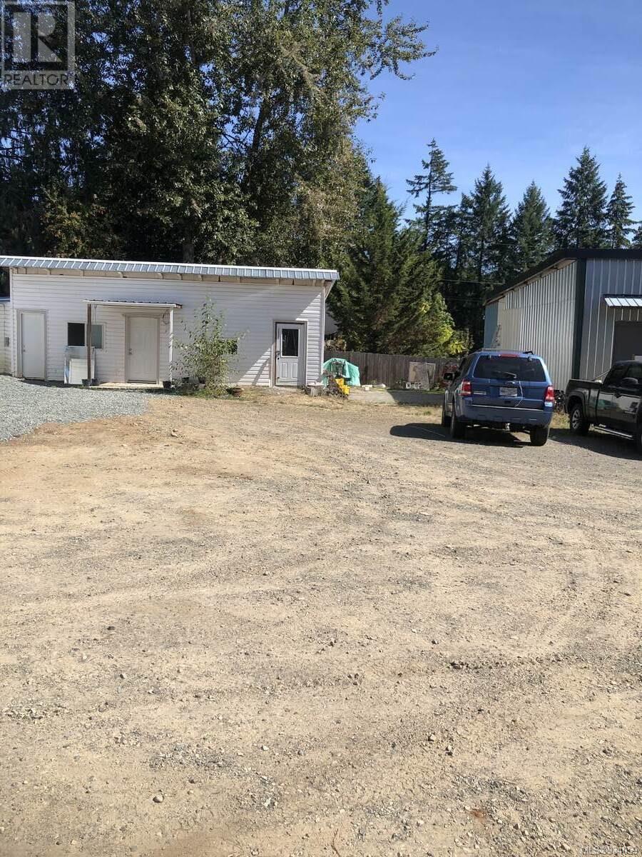 1586 Mckibbon Rd N Property Photo 43