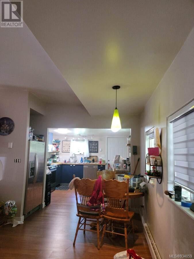 1586 Mckibbon Rd N Property Photo 48
