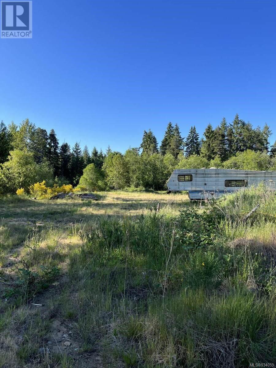 1586 Mckibbon Rd N Property Photo 56