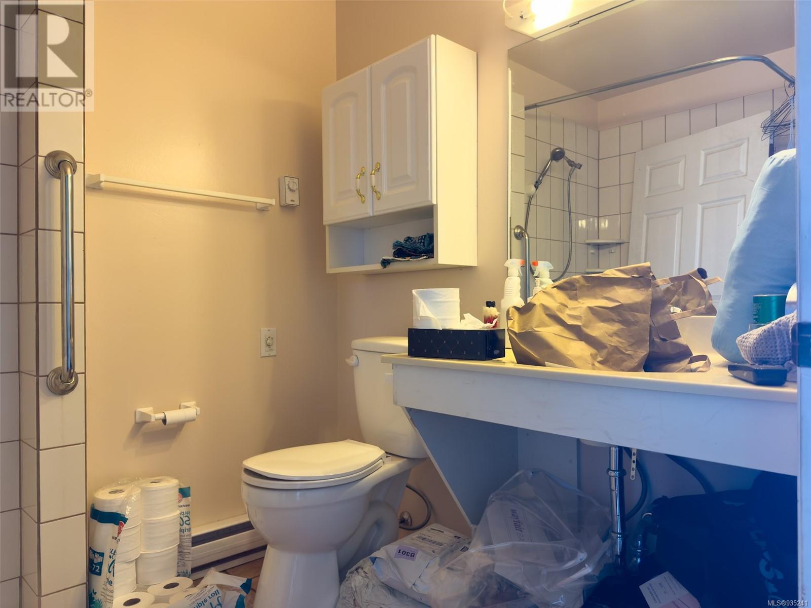 243 Harbour Rd Property Photo 25