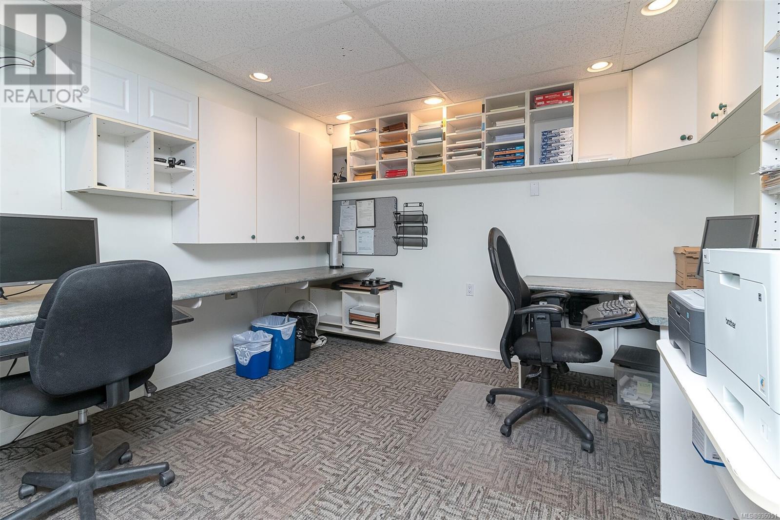 103 832 Fisgard St Property Photo 8