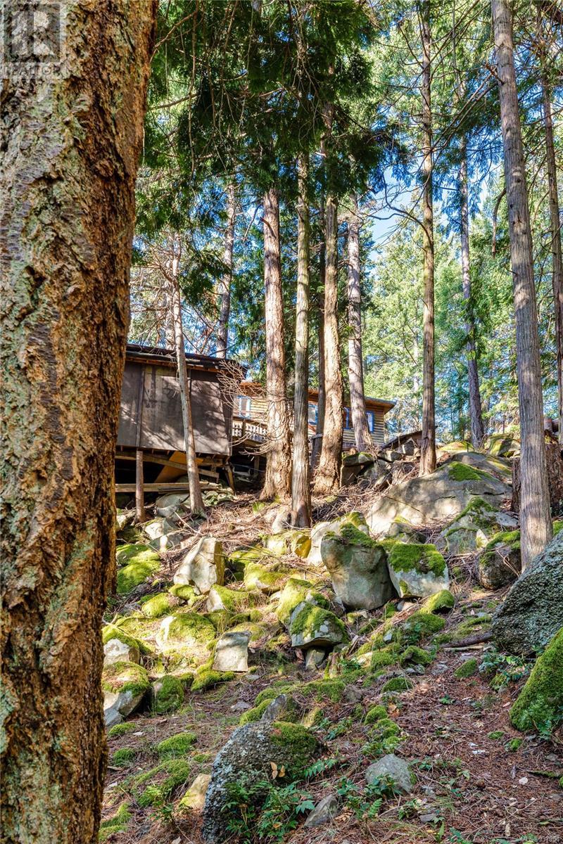 498 Marine Trnabt Property Photo 5