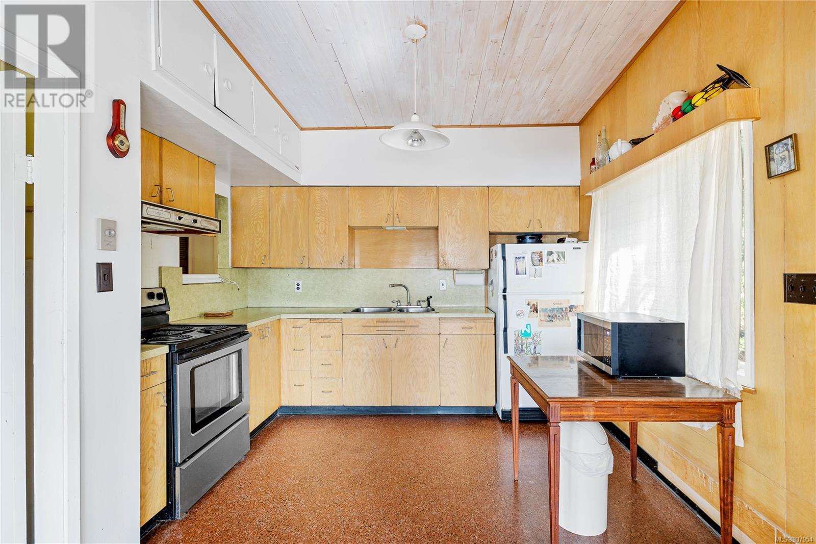 498 Marine Trnabt Property Photo 9