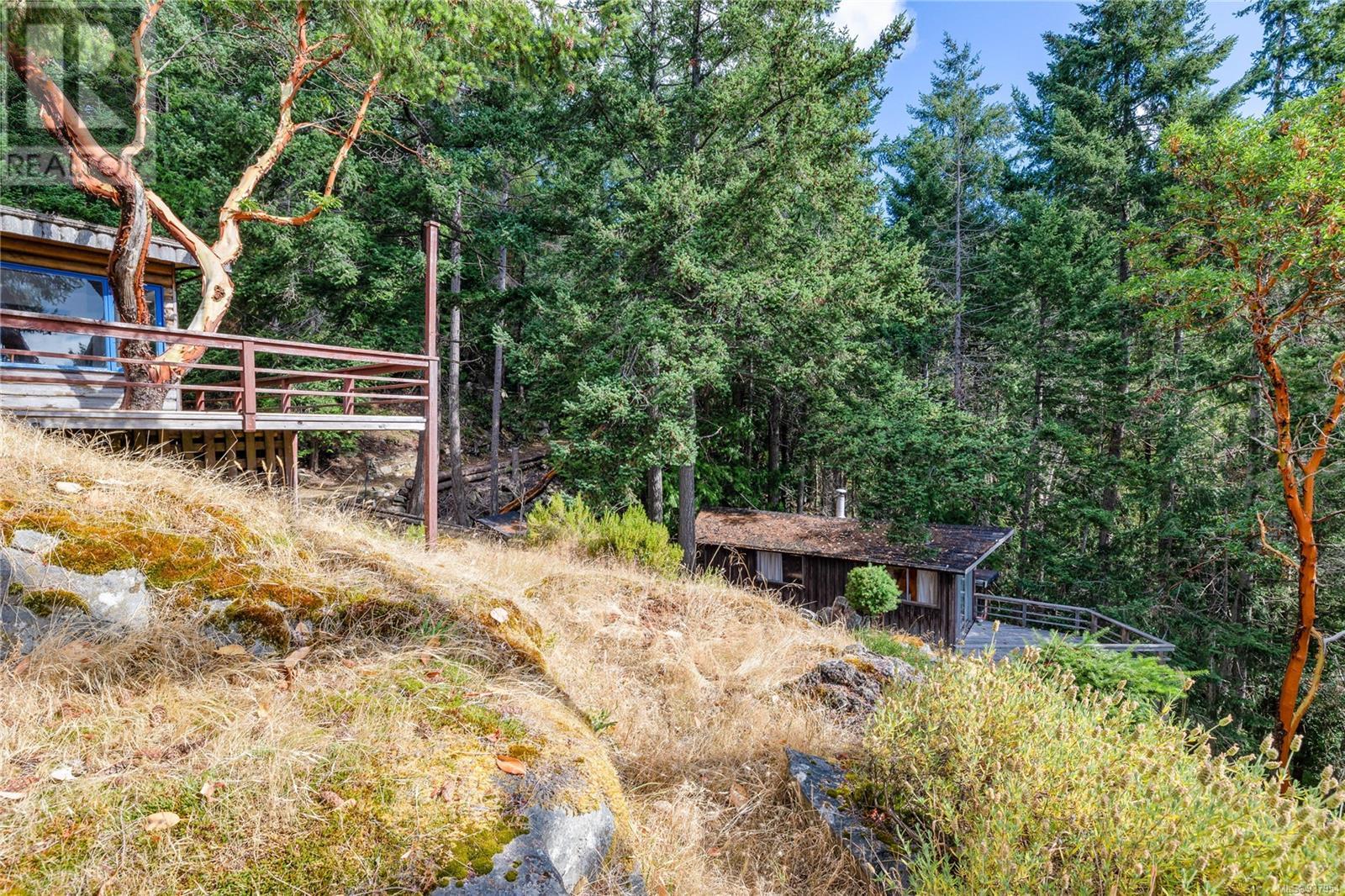 498 Marine Trnabt Property Photo 17