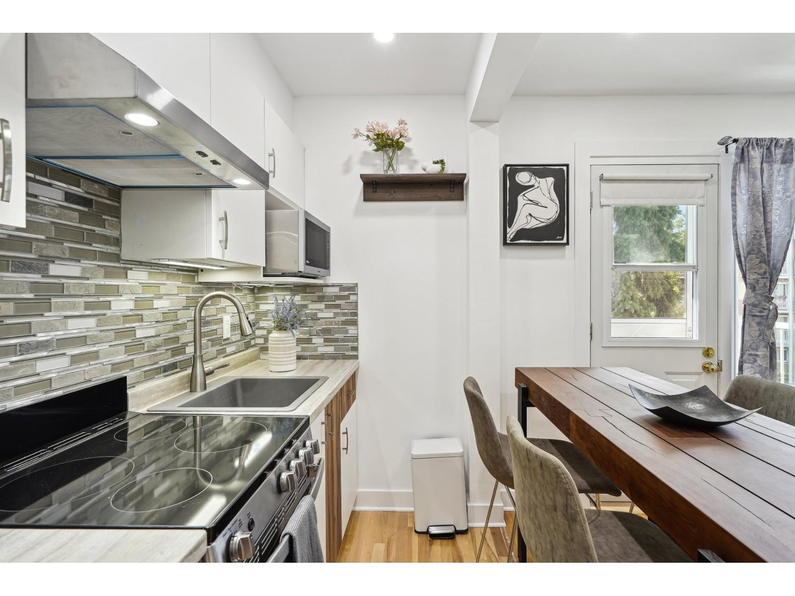 6390 Rue De Marseille, 6 Property Photo 11