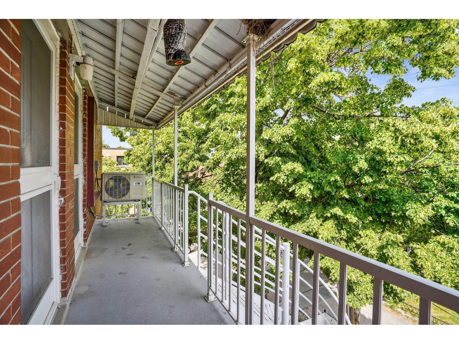6390 Rue De Marseille, 6 Property Photo 20