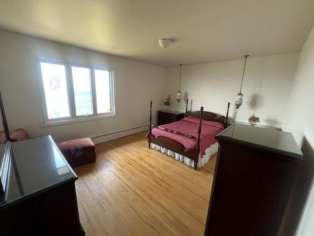 1020 Av. Du Phare O. Property Photo 25