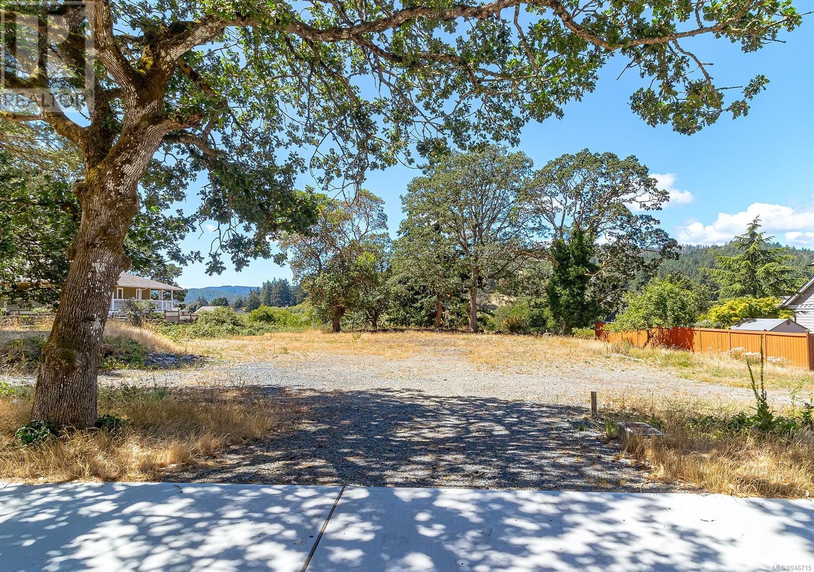 3160 Glen Lake Rd Property Photo 3