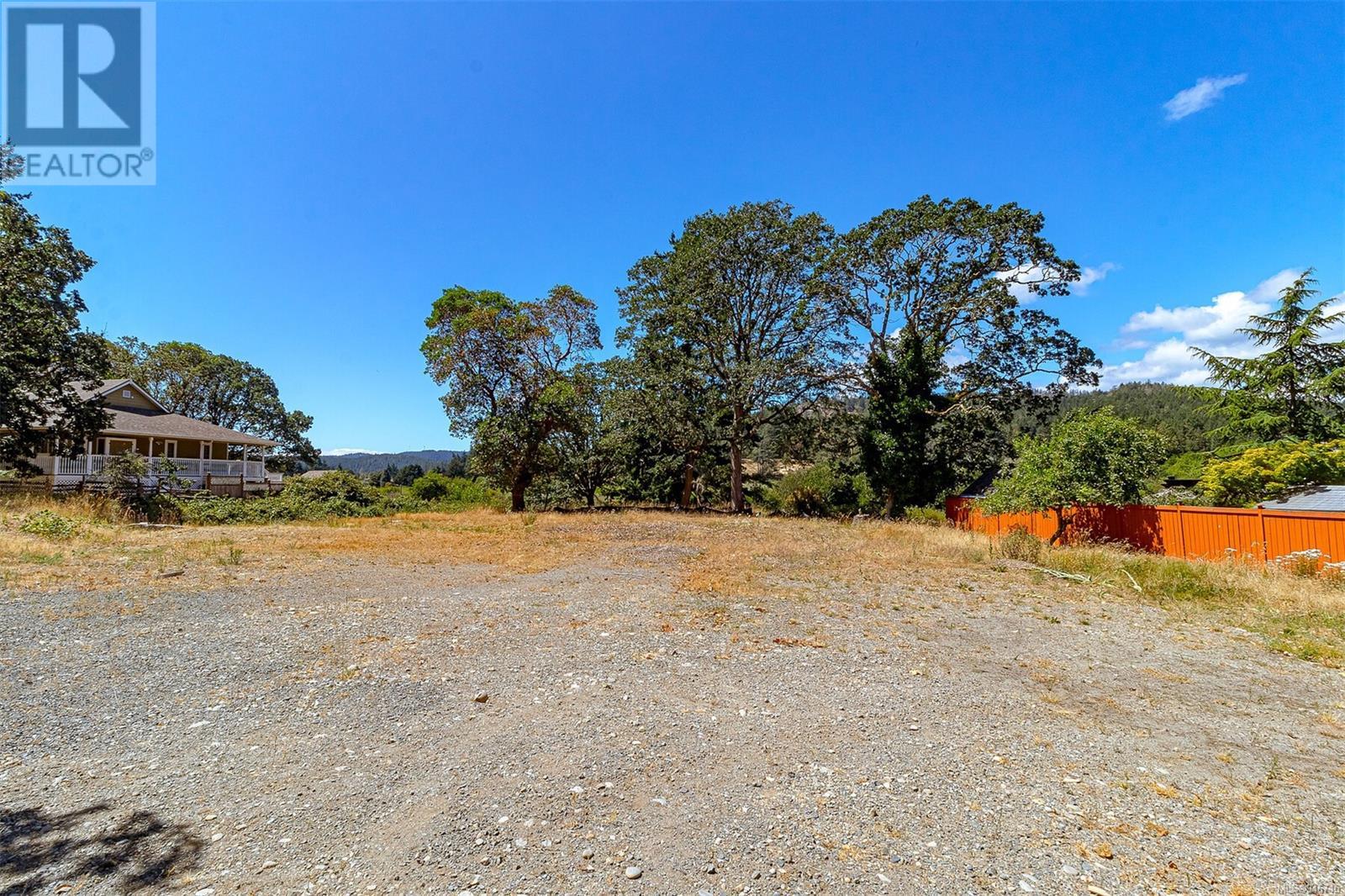 3160 Glen Lake Rd Property Photo 4