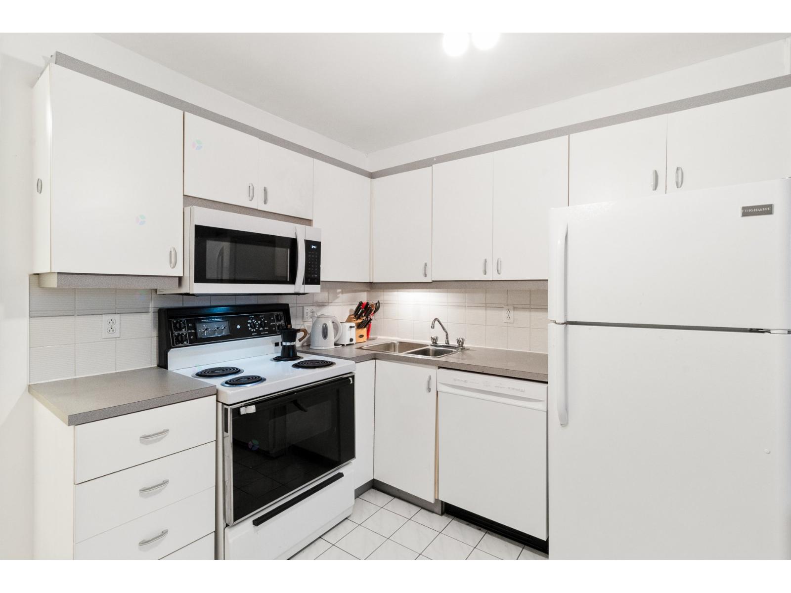 5484 Rue St-denis, #303 Property Photo 9