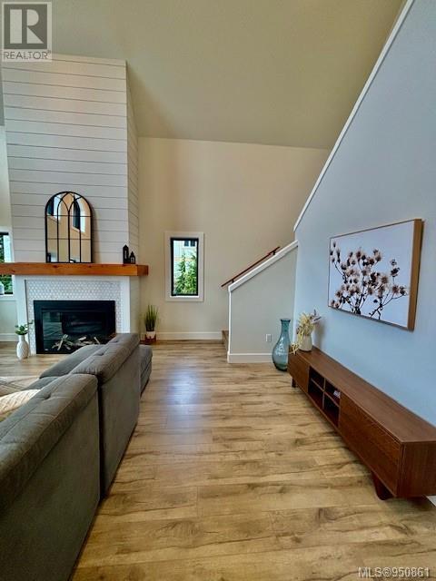 650 Arrowsmith Ridge Property Photo 12