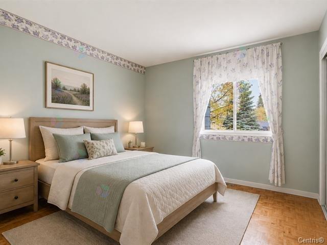 1355 Crois. Séville Property Photo 9