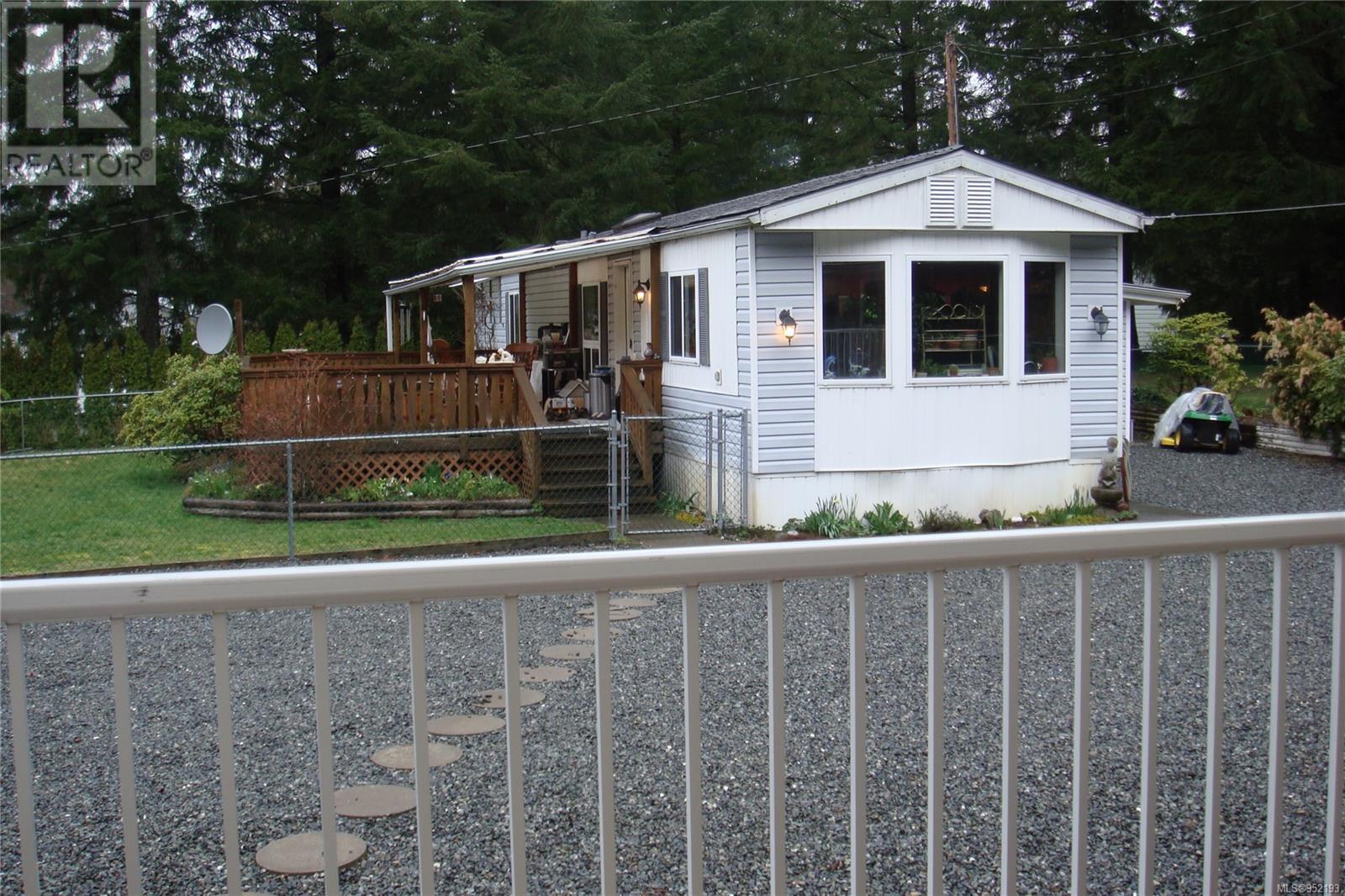A & B 2826 Bruce Rd Property Photo 17