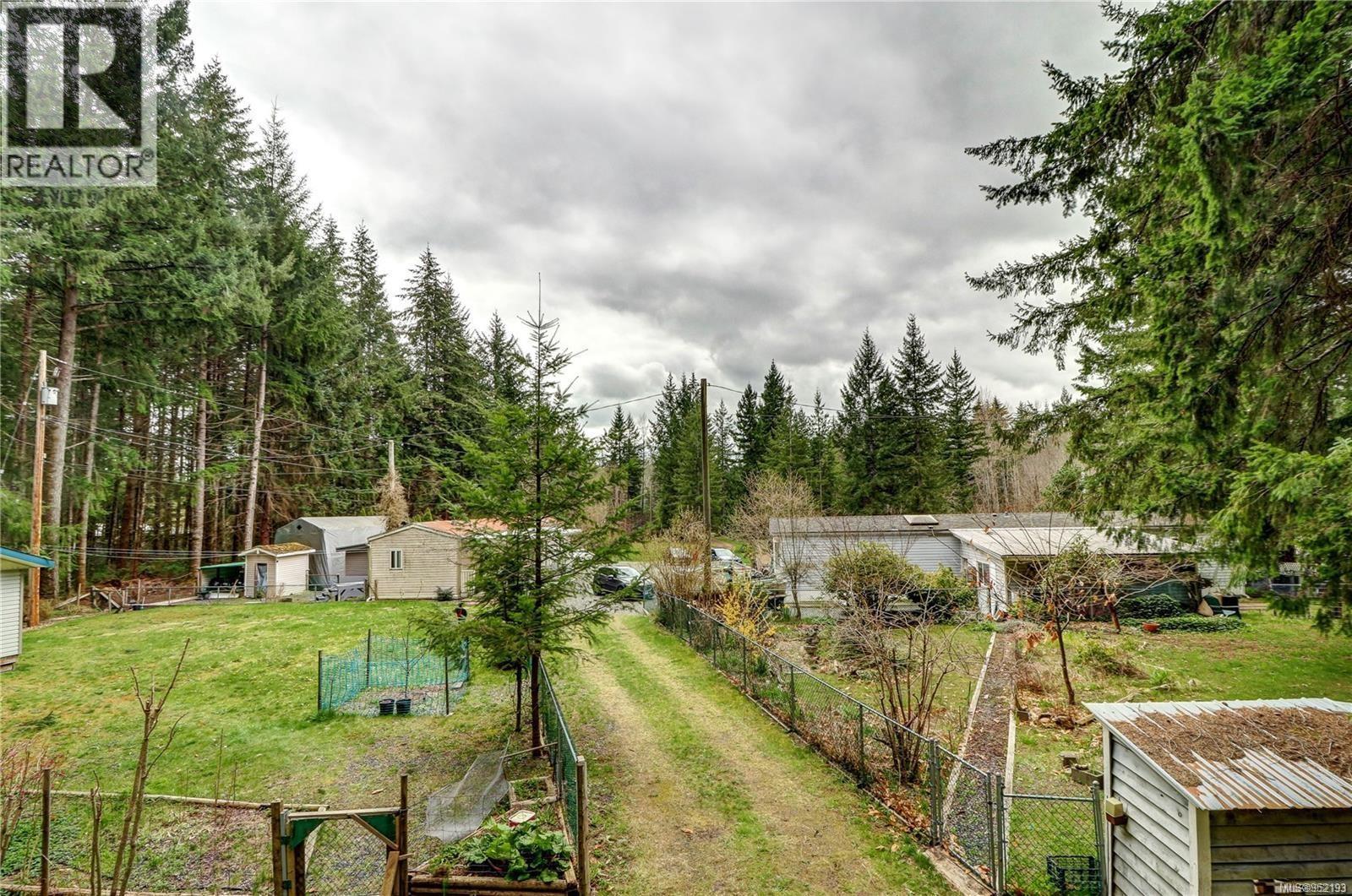 A & B 2826 Bruce Rd Property Photo 41
