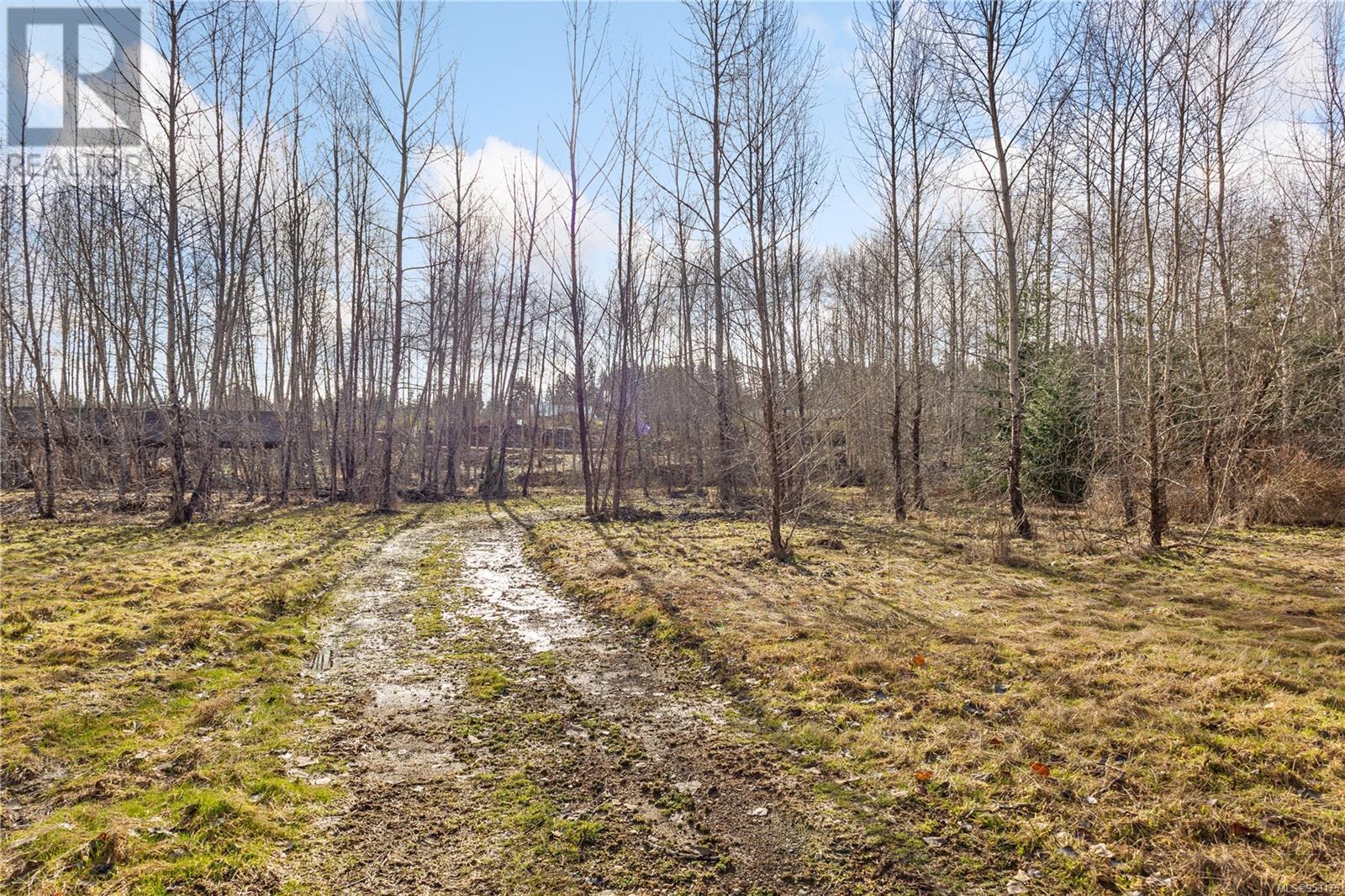2745 Shaver Rd Property Photo 9