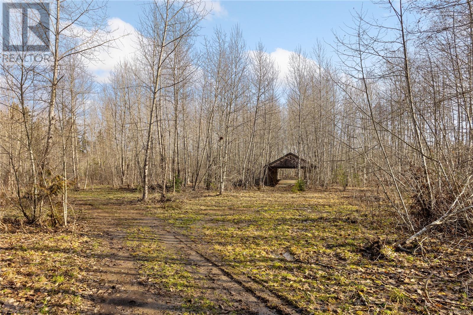 2745 Shaver Rd Property Photo 17