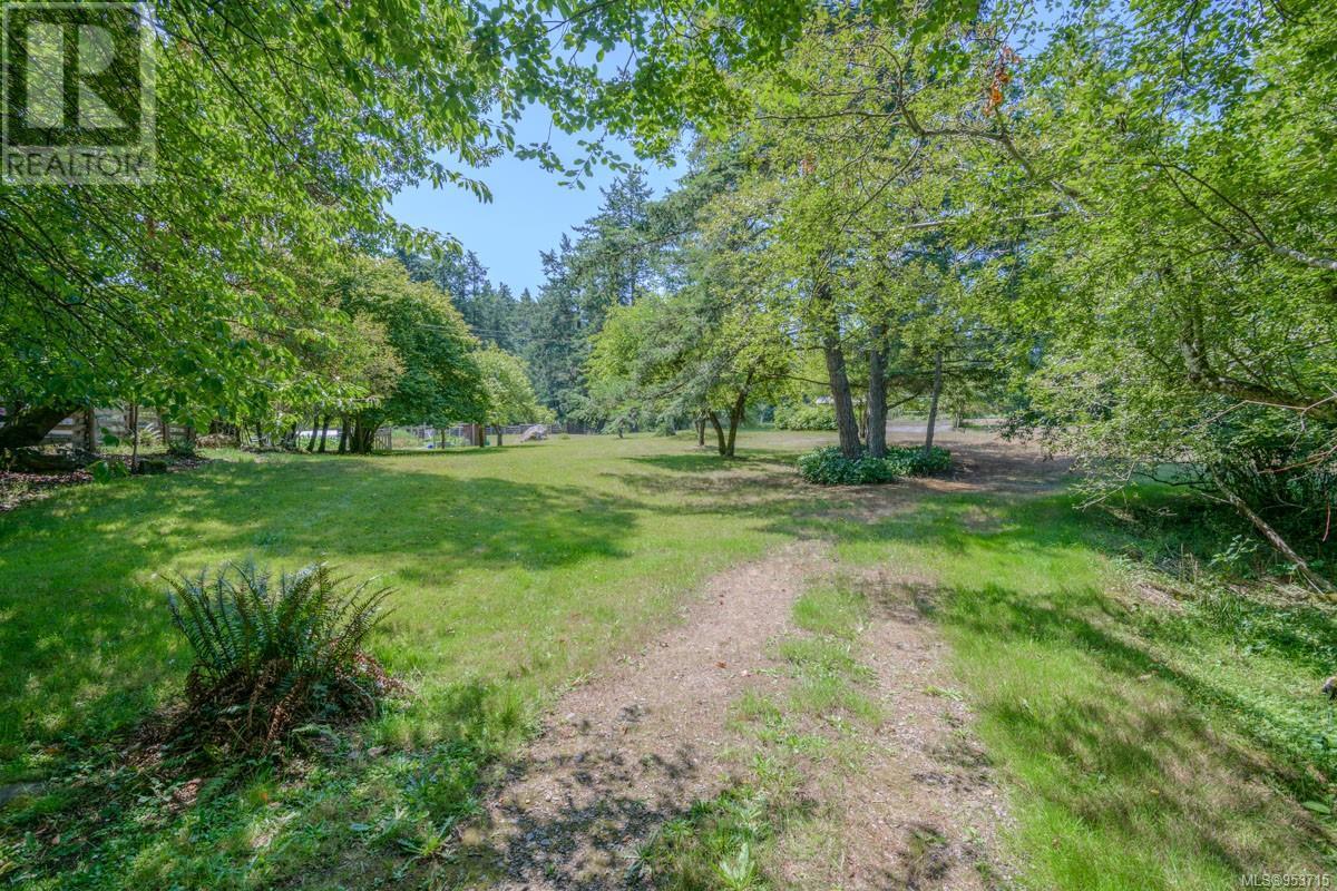 1905 Martin Rd Property Photo 6