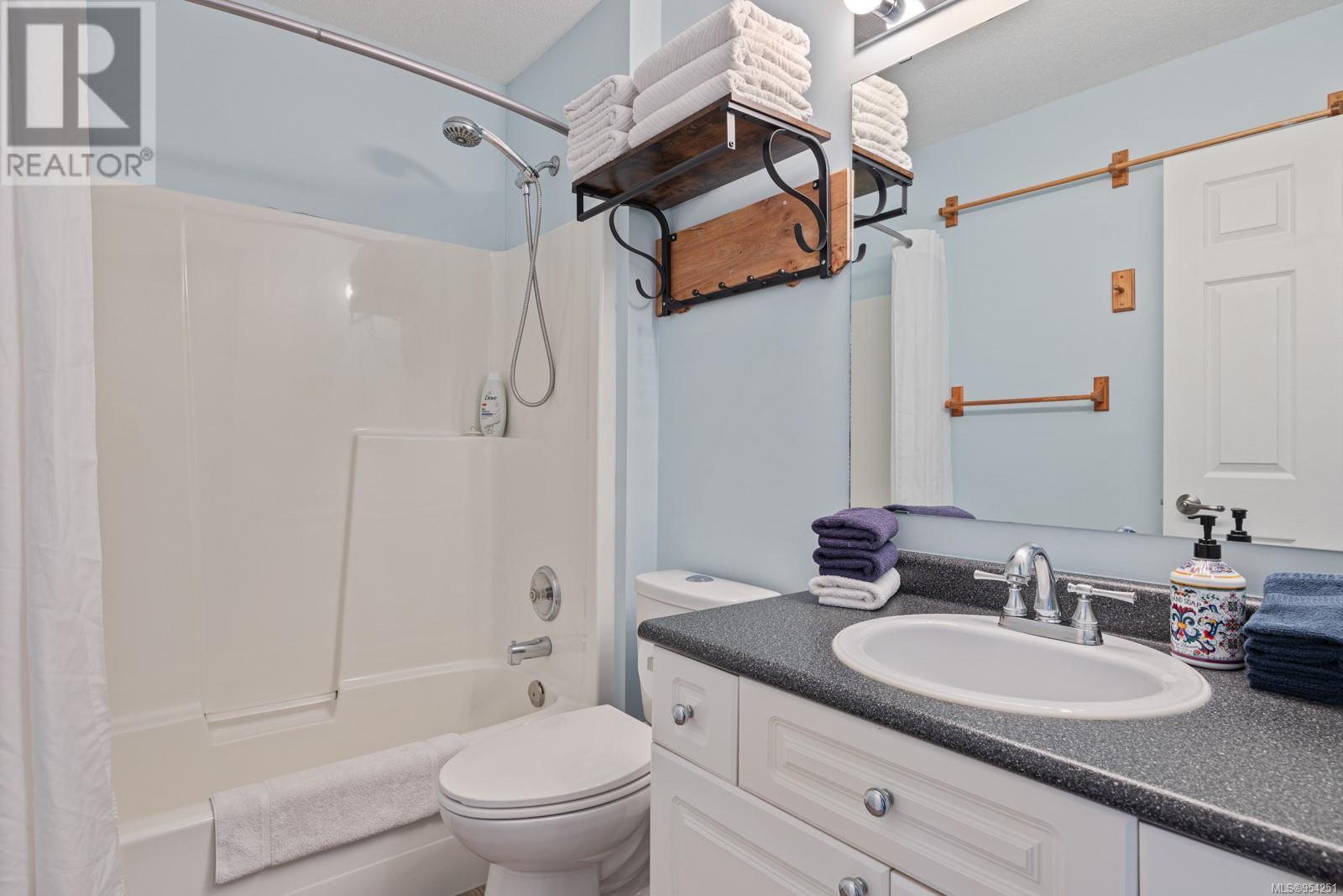 305 1105 Henry Rd Property Photo 13