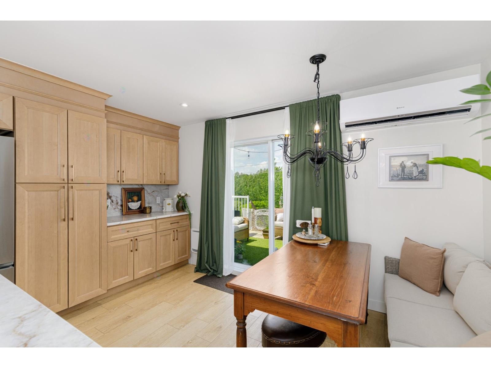 609 Boul. Le Bourg-neuf, #6 Property Photo 6