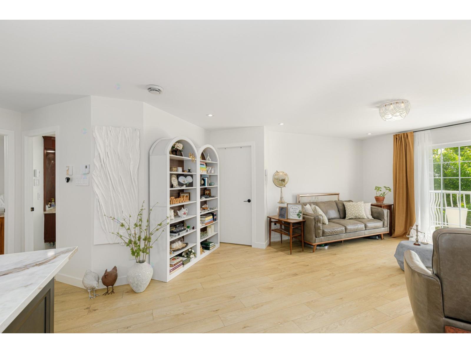 609 Boul. Le Bourg-neuf, #6 Property Photo 10