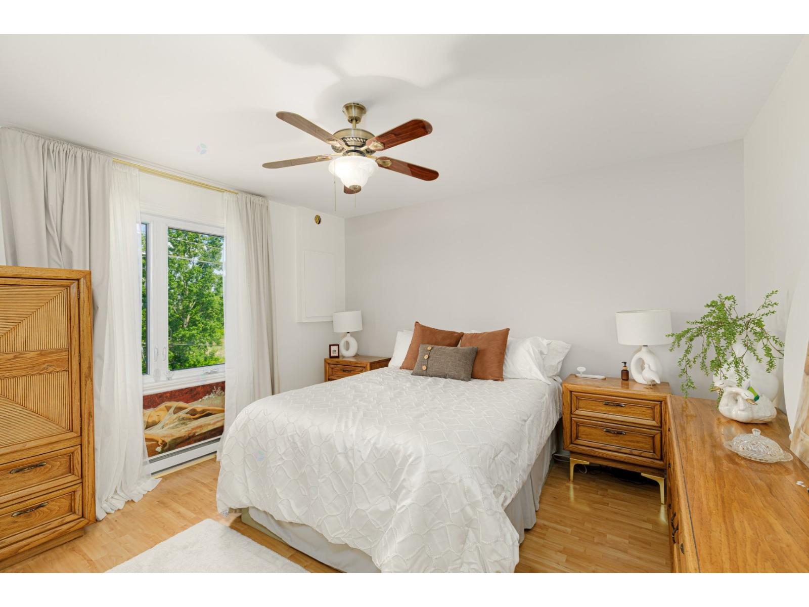 609 Boul. Le Bourg-neuf, #6 Property Photo 13
