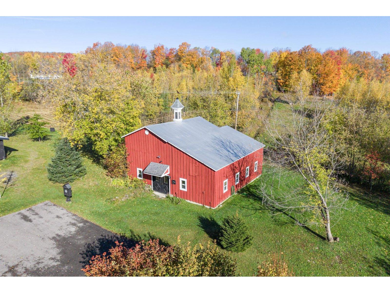 378z Ch. Valley Property Photo 5