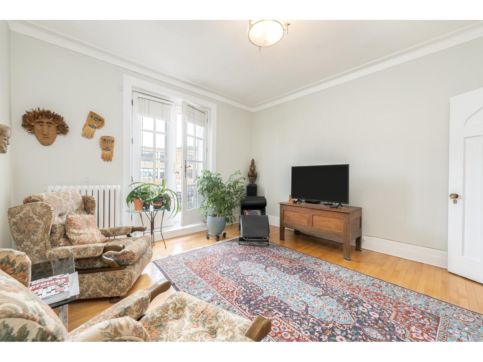 1530 Av. Bernard, #10 Property Photo 32