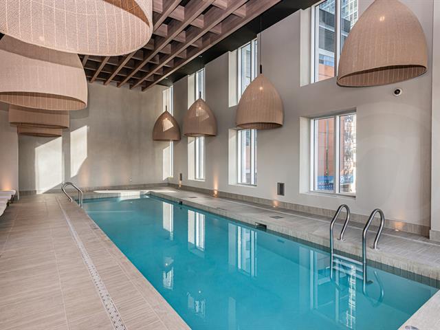 1288 Rue St-antoine O., #4703 Property Photo 4