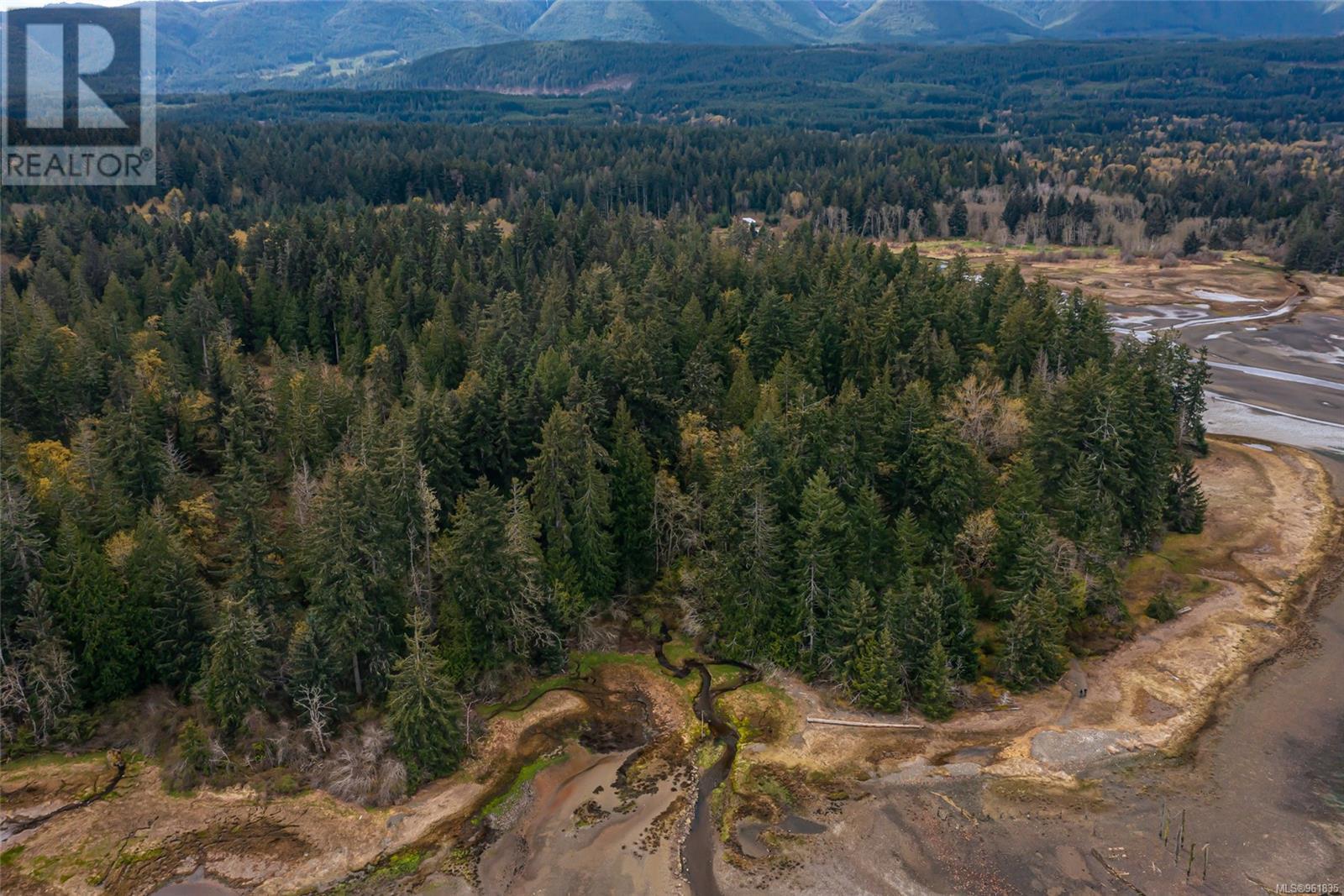 Lot 13 Island Hwy W Property Photo 3
