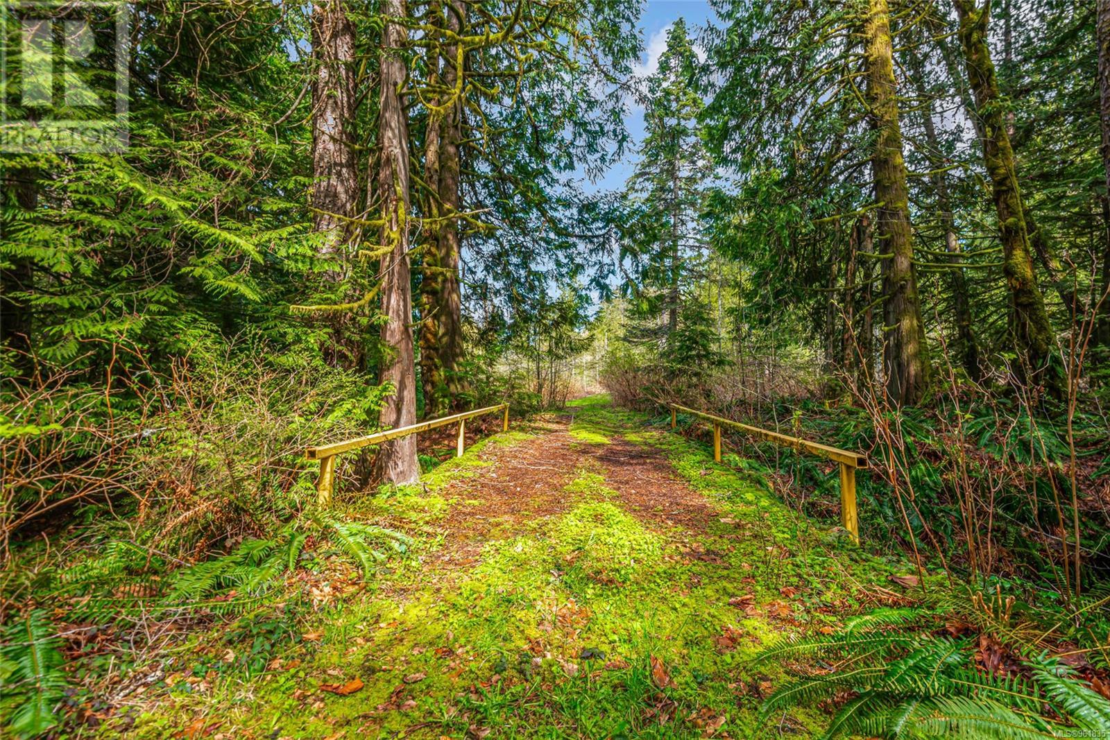 Lot 13 Island Hwy W Property Photo 6