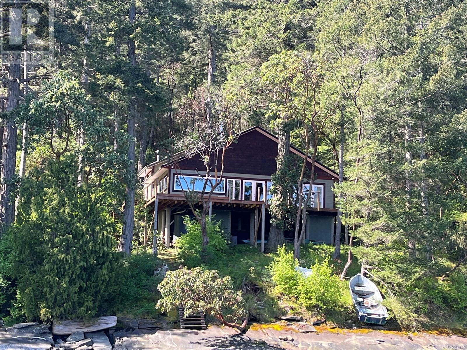 Lt 12 Ruxton Island Property Photo 1