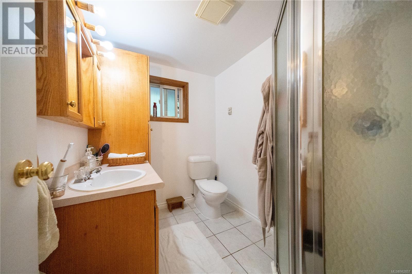 375 Neill St Property Photo 16