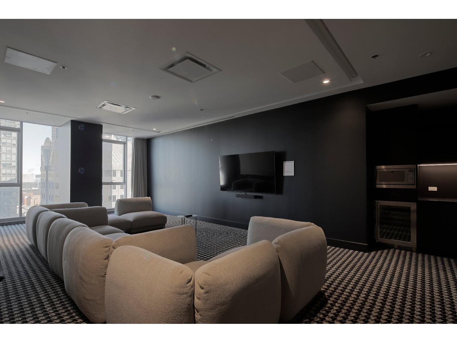 1205 Place Phillips, #2807 Property Photo 18