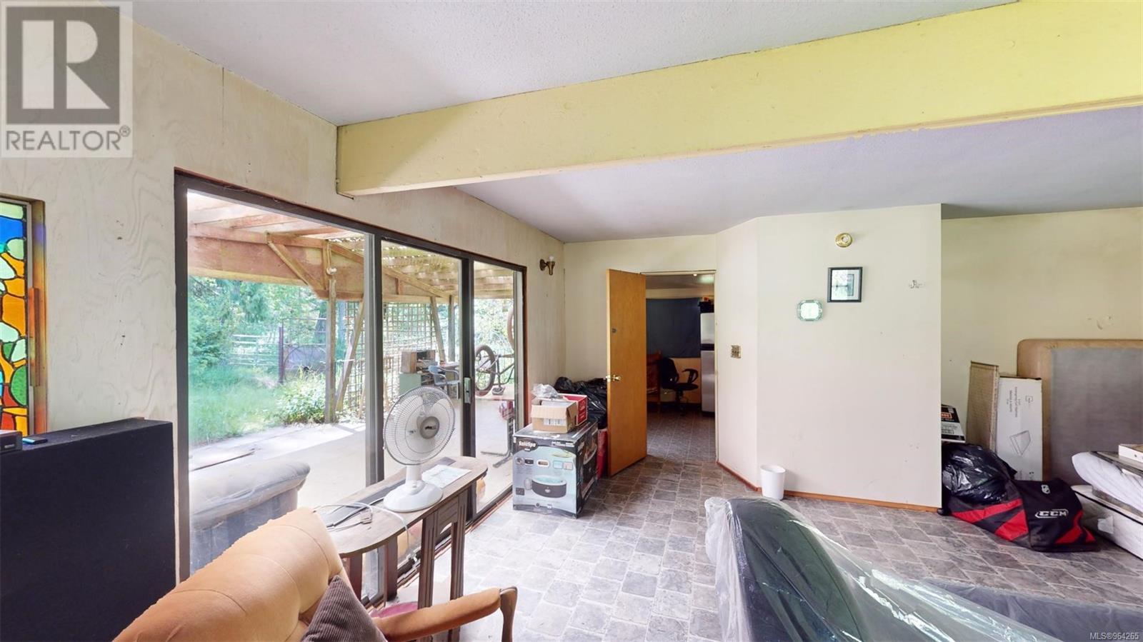 4510 Bedwell Harbour Rd Property Photo 14
