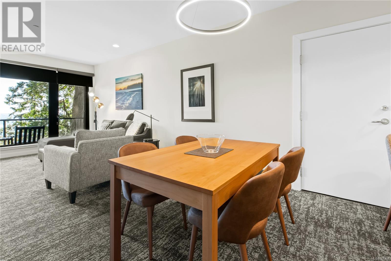 1801 596 Marine Dr Property Photo 6