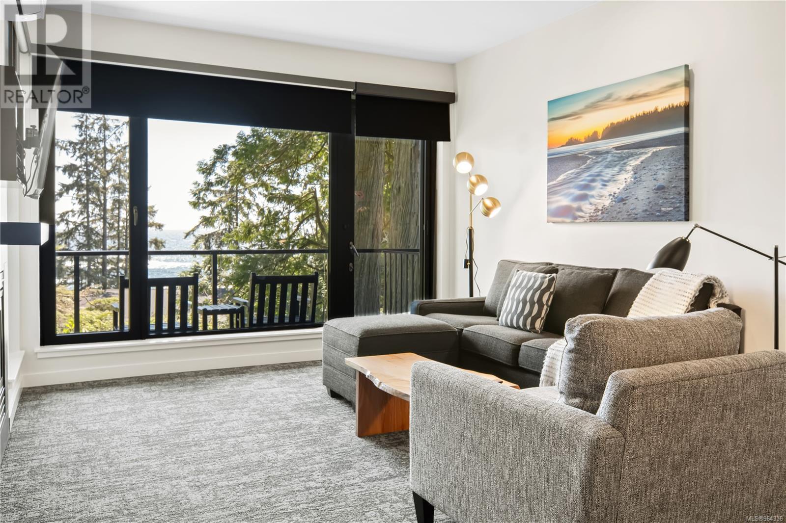 1801 596 Marine Dr Property Photo 8