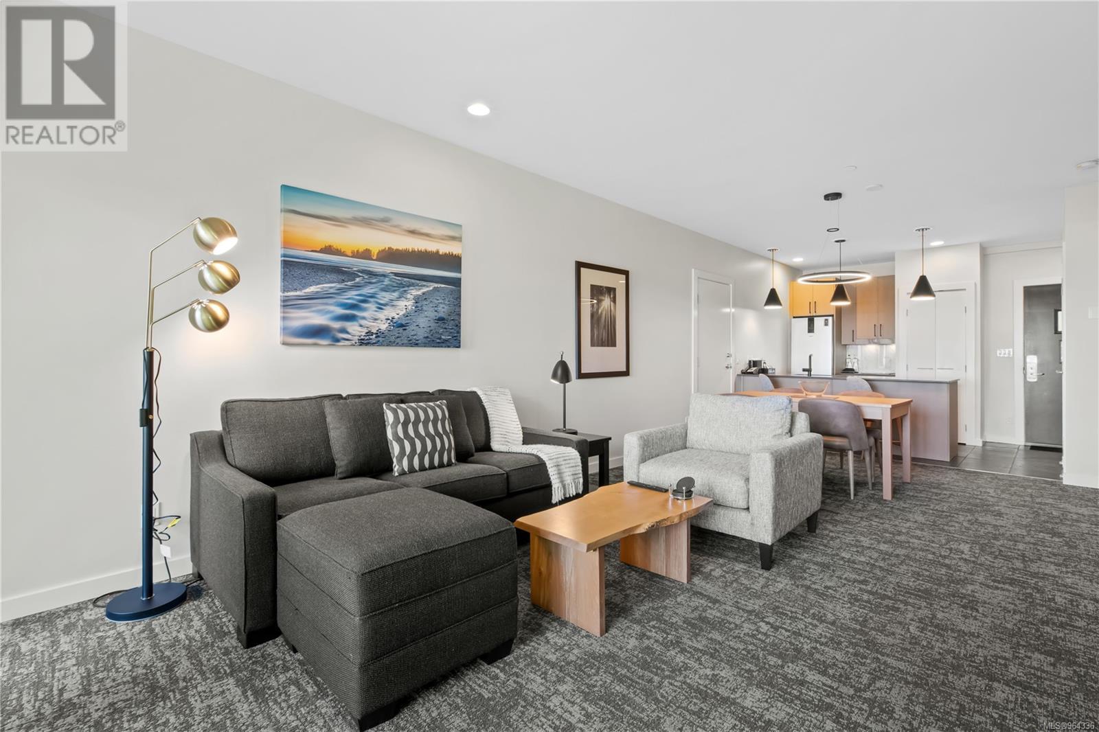 1801 596 Marine Dr Property Photo 9