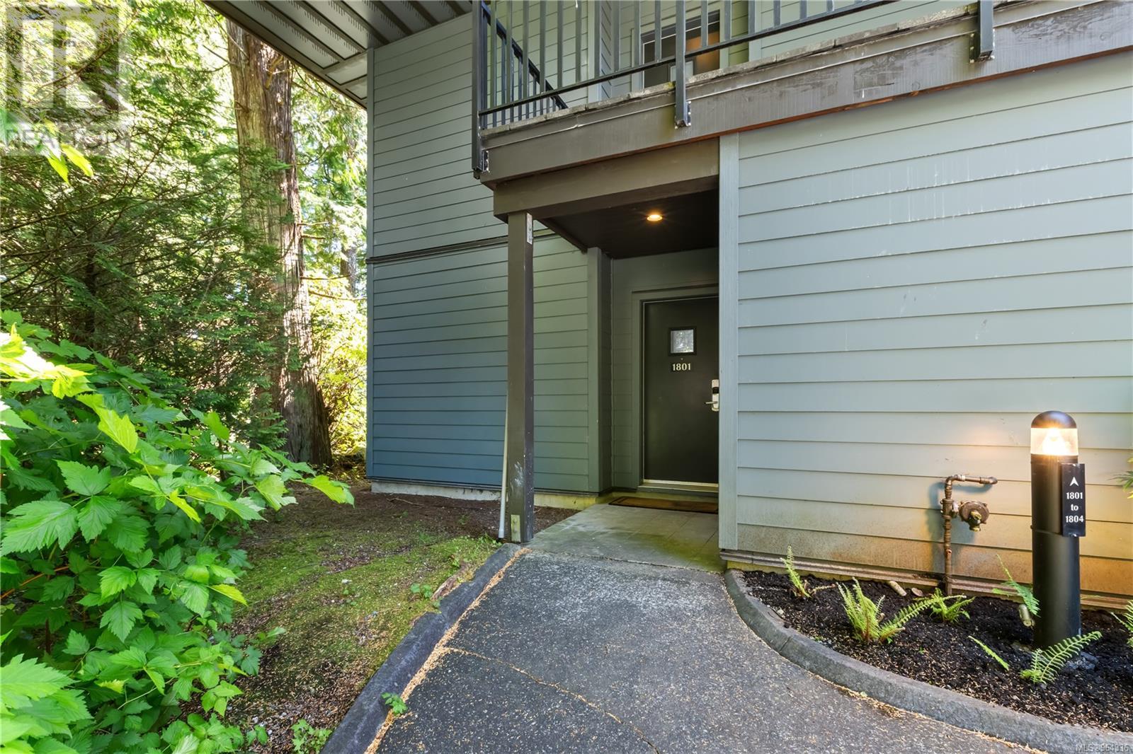 1801 596 Marine Dr Property Photo 19
