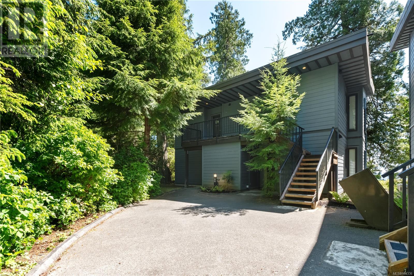 1801 596 Marine Dr Property Photo 20