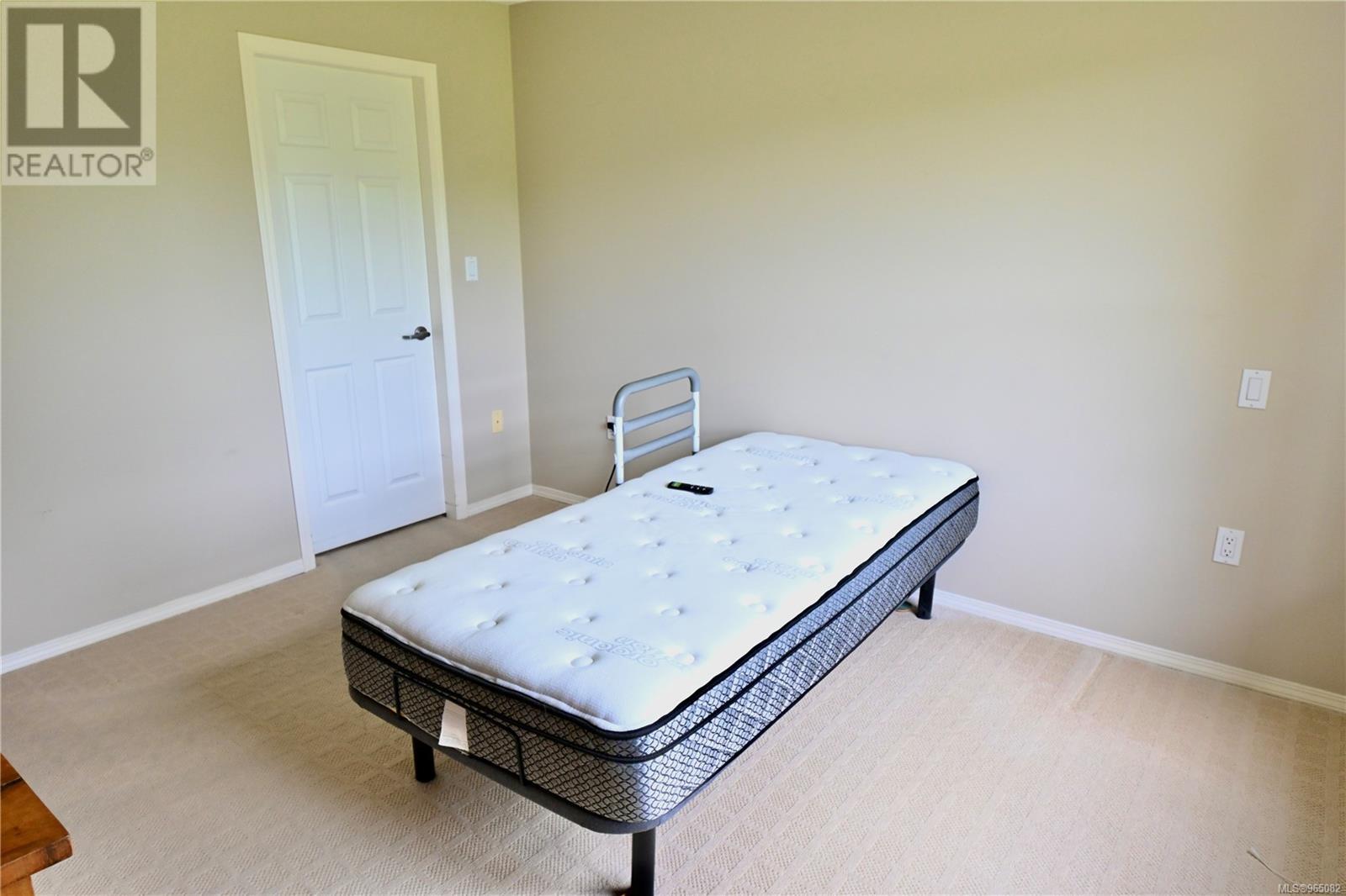 212 280 Dogwood St S Property Photo 15