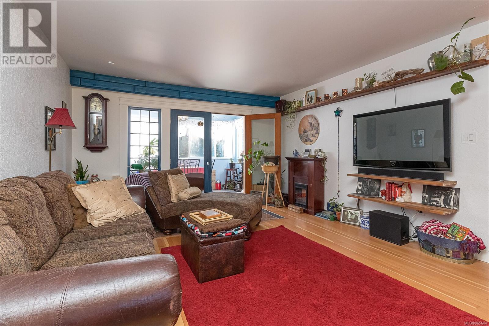 8 2045 Gatewood Rd Property Photo 9