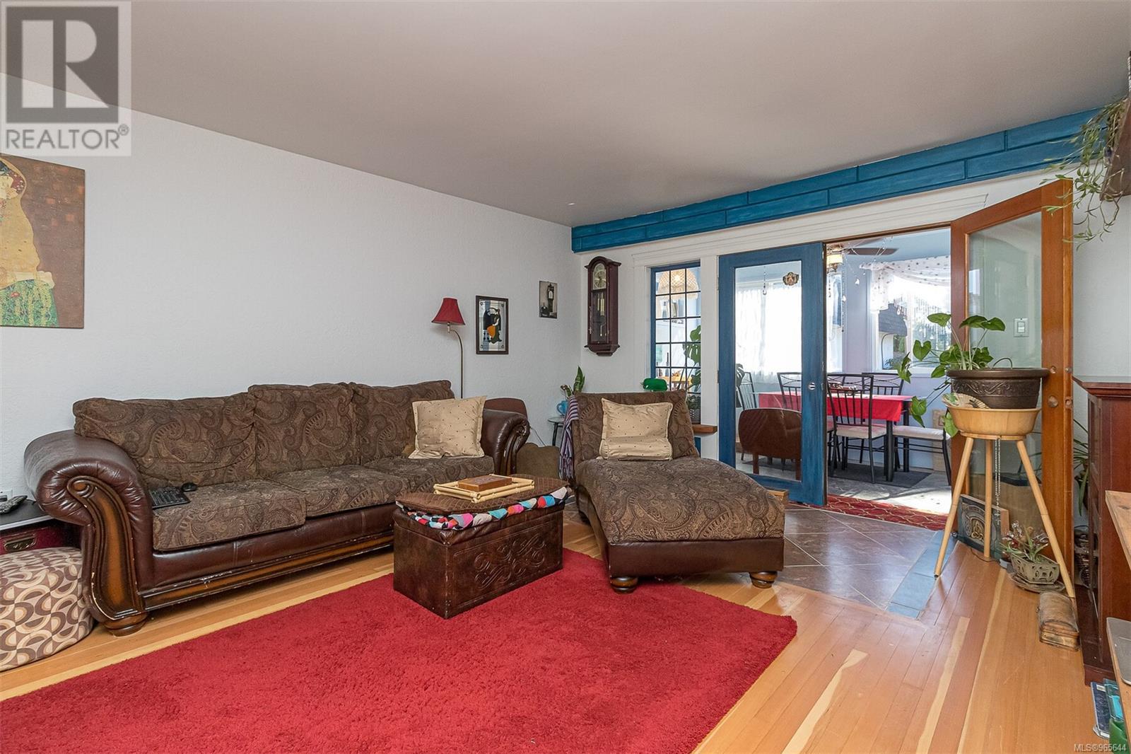 8 2045 Gatewood Rd Property Photo 10