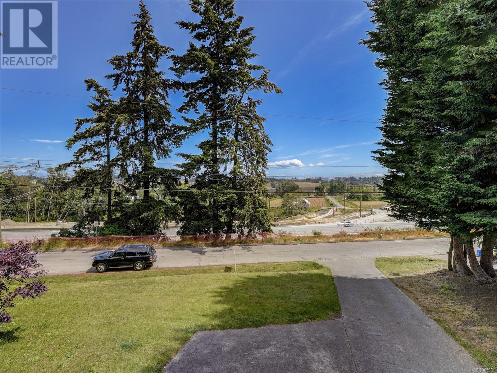 6608 Rey Rd Property Photo 2