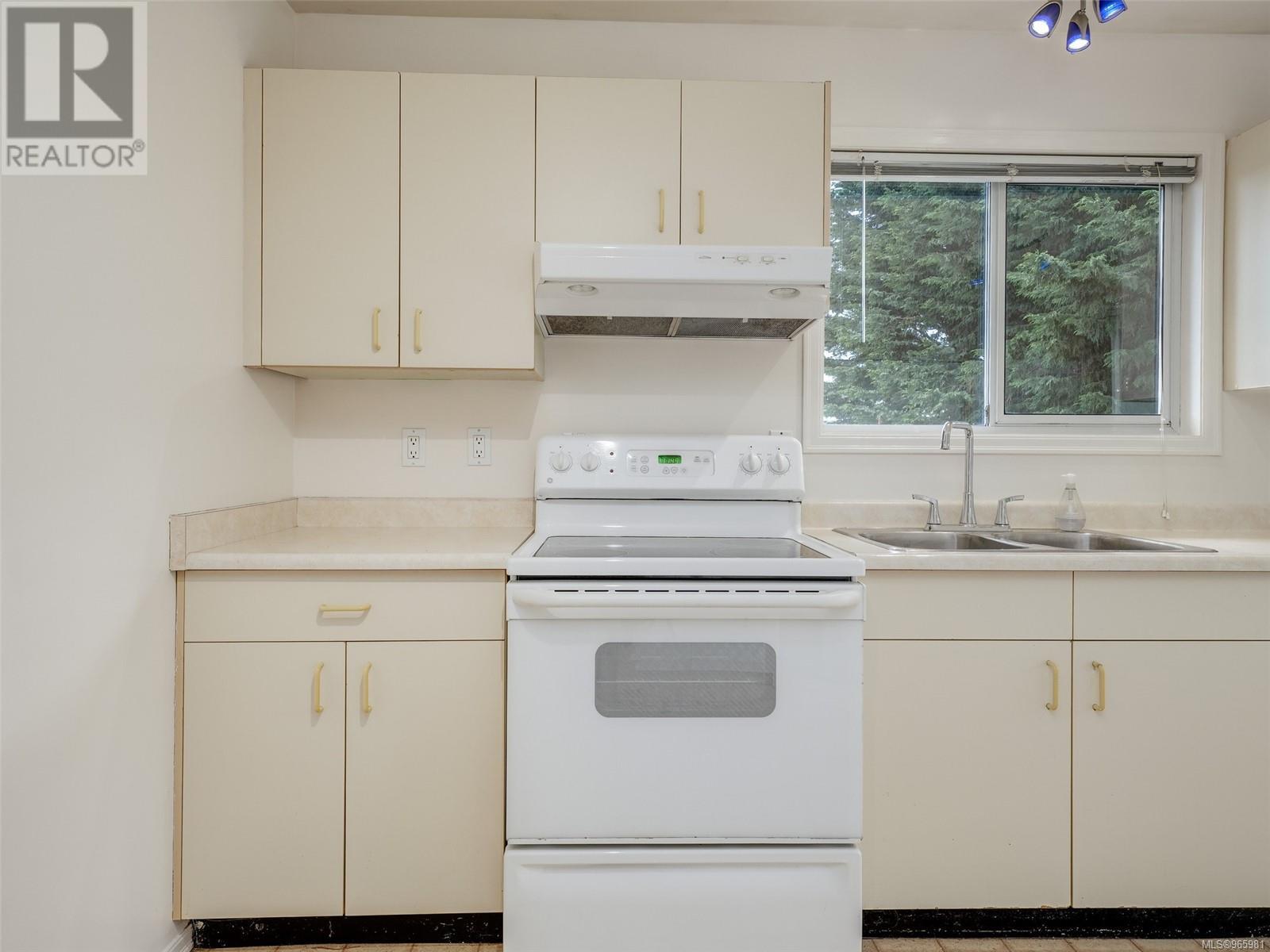 6608 Rey Rd Property Photo 10