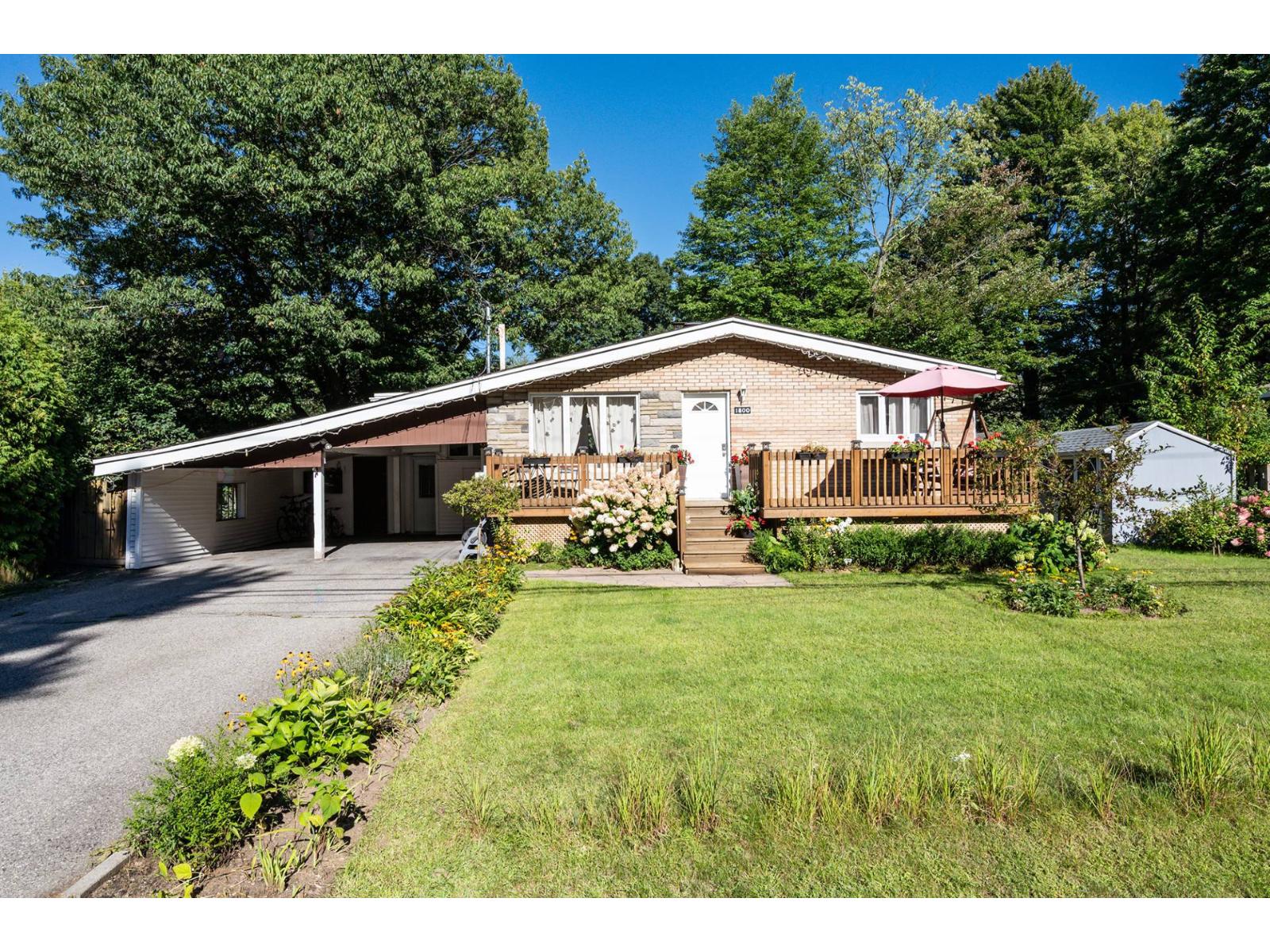 1800 Boul. Perrot Property Photo 1