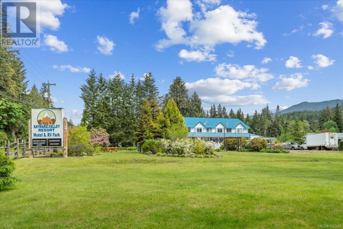 1546 Sayward Rd Property Photo 1