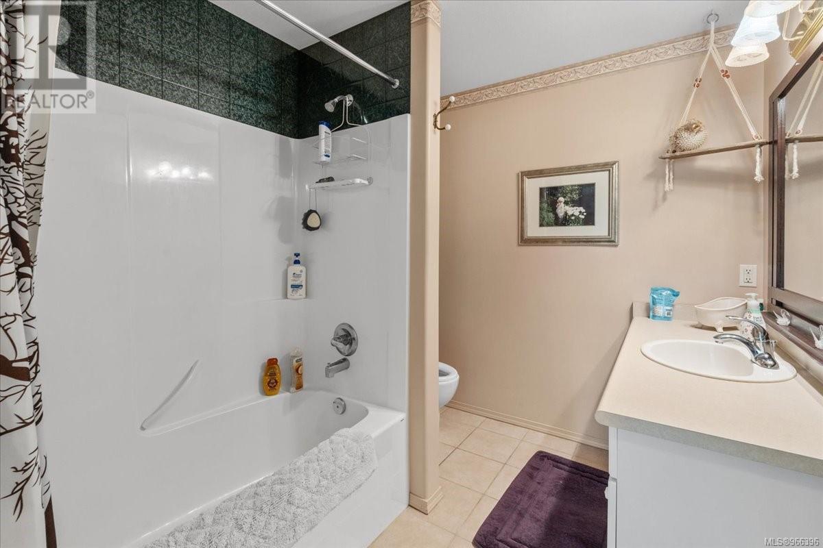 1546 Sayward Rd Property Photo 39