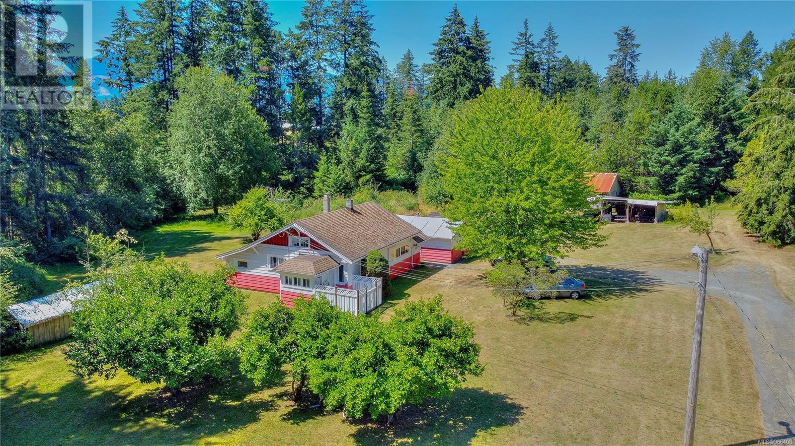 84 Hilliers Rd N Property Photo 3