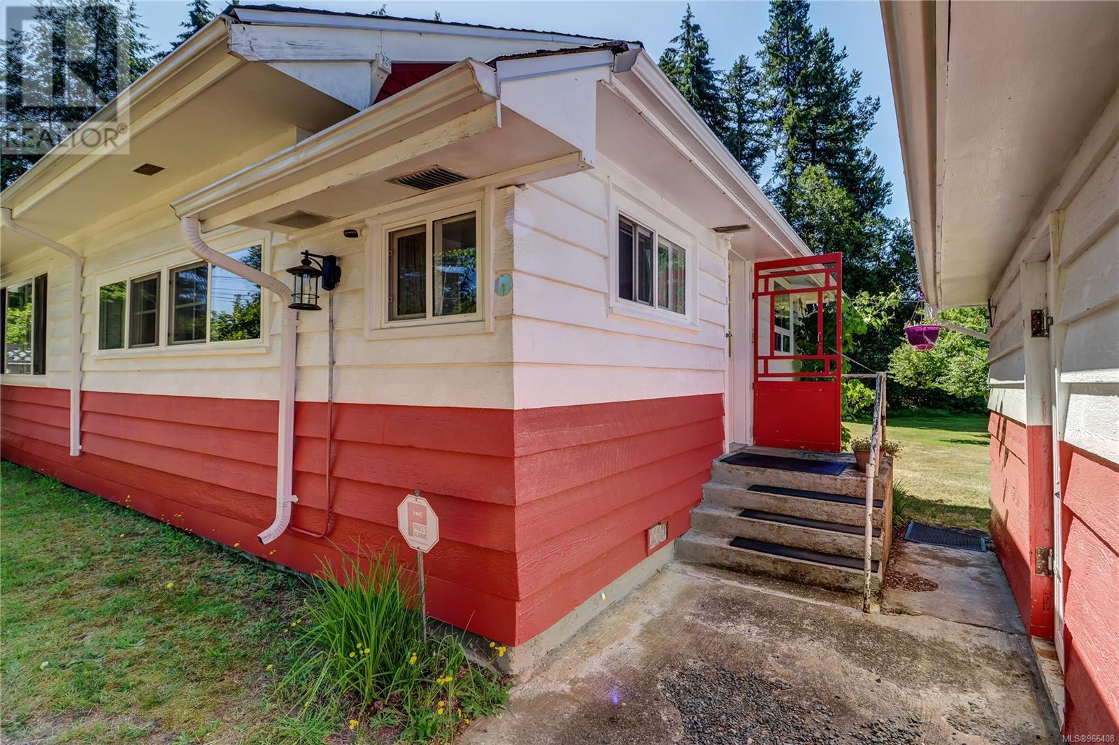84 Hilliers Rd N Property Photo 11