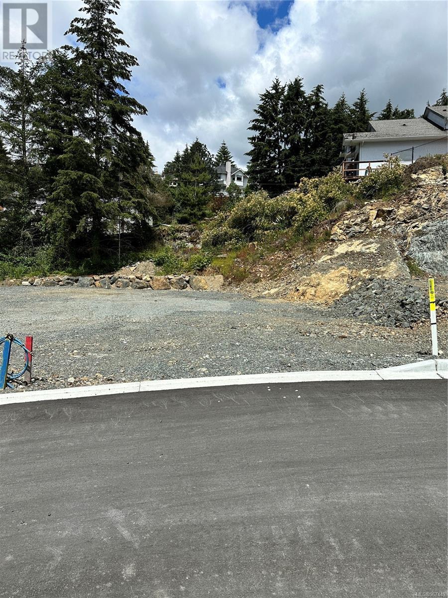 Lot 2 Yucca Pl Property Photo 1